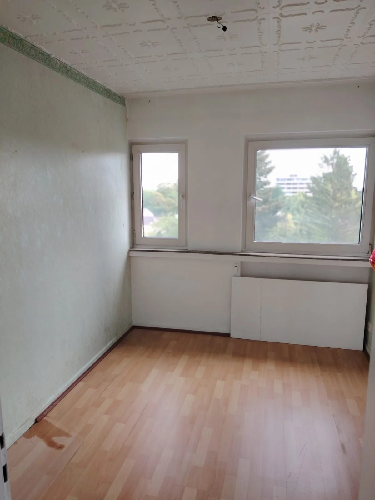 Geräumtes Zimmer nach einer Entrümpelung in Brühl