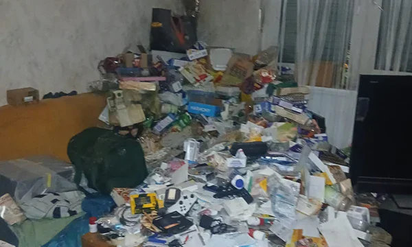Messie-Entrümpelung in Heiligenhaus - Vorher-Foto der Rümpelmannschaft