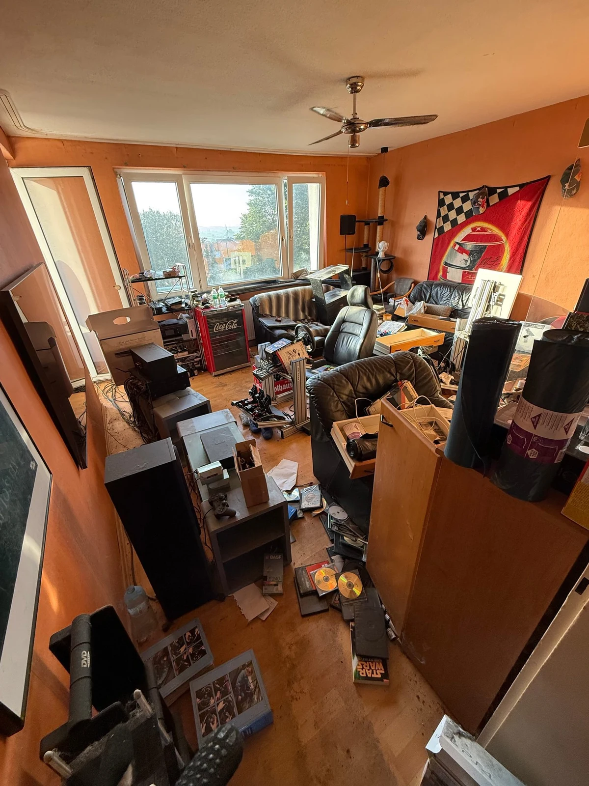 Wohnzimmer in Heiligenhaus vor der Räumung
