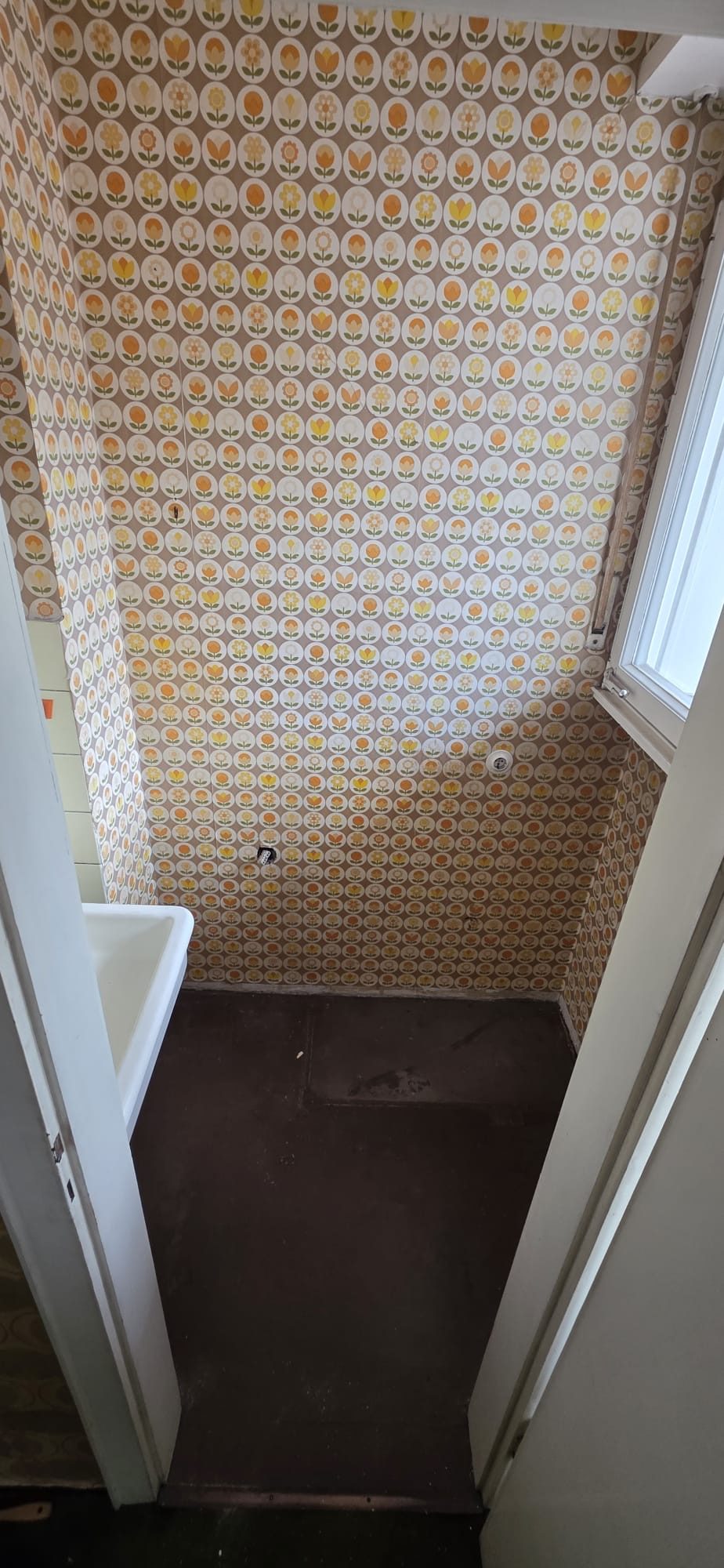 Wohnung in Düsseldorf-Pempelfort nach der Entrümpelung, besenrein übergeben (Bild 2)