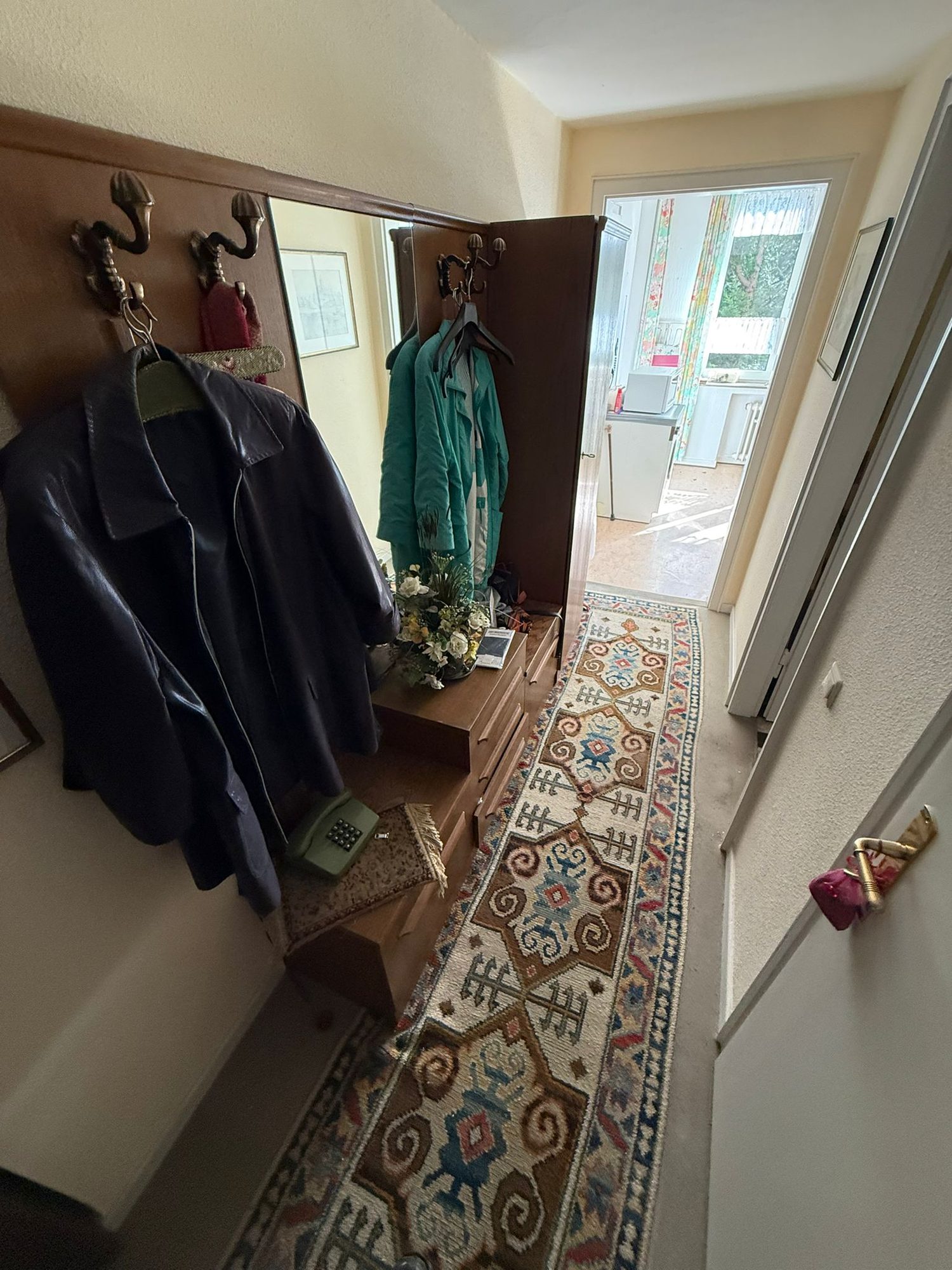 Wohnung in Düsseldorf-Wersten vor der Entrümpelung (Bild 4)