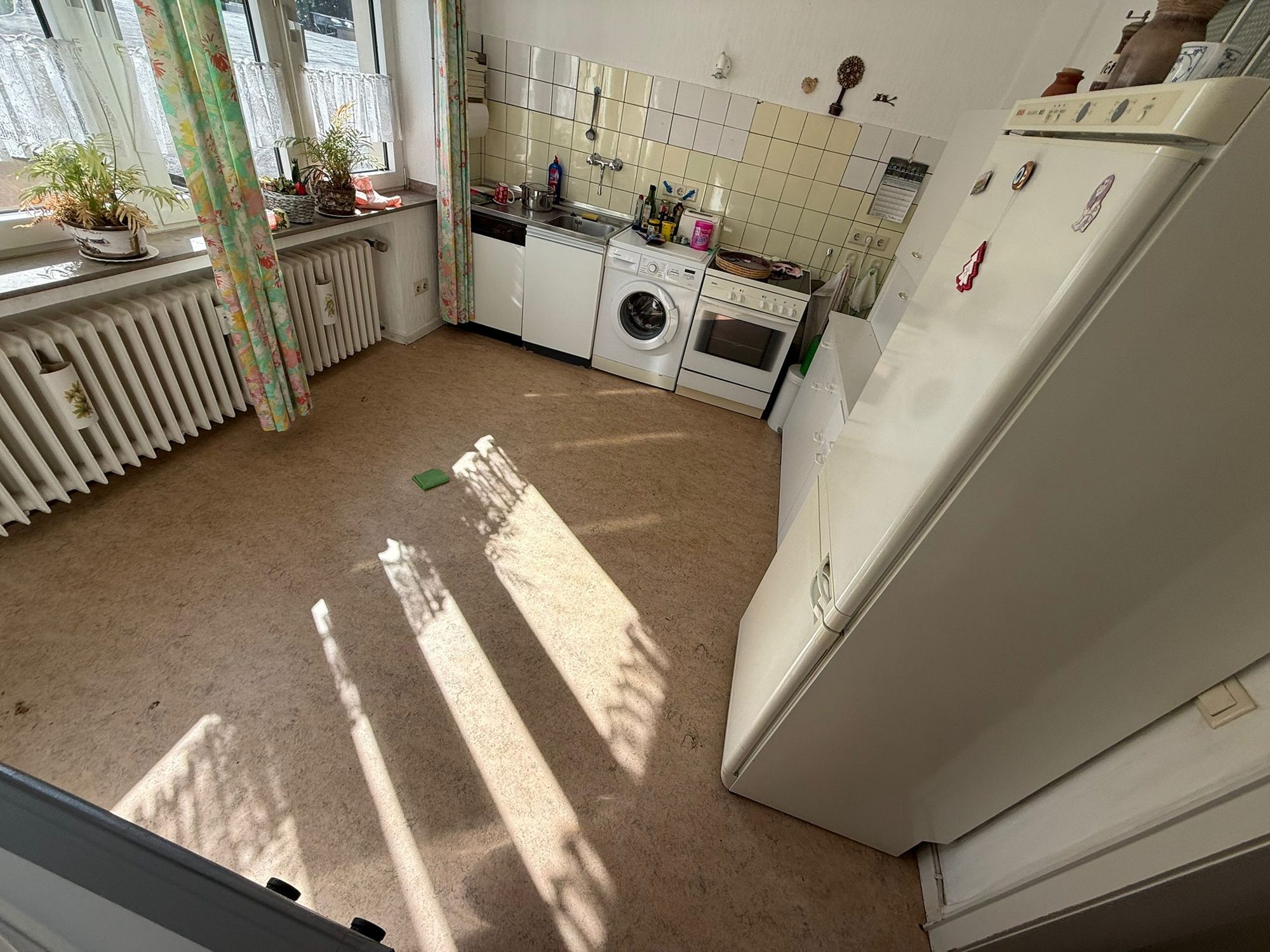 Wohnung in Düsseldorf-Wersten vor der Entrümpelung (Bild 6)