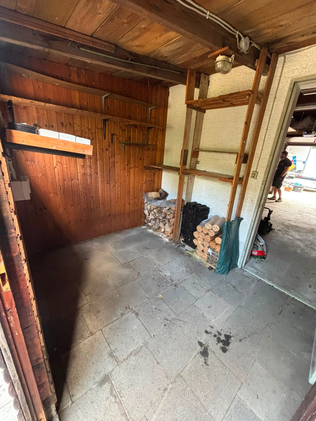 Haus in Düsseldorf-Wersten nach der Entrümpelung, besenrein übergeben (Bild 15)