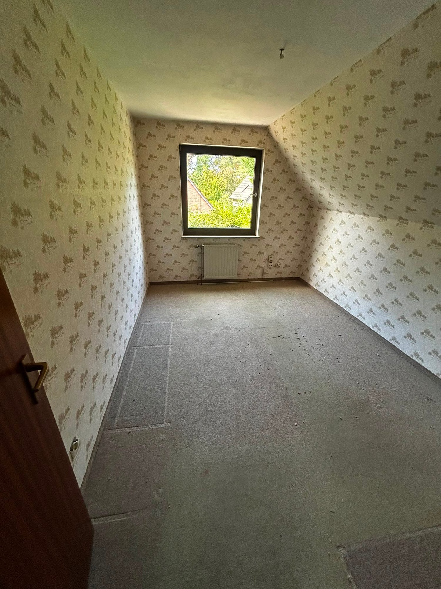 Haus in Düsseldorf-Wersten nach der Entrümpelung, besenrein übergeben (Bild 8)