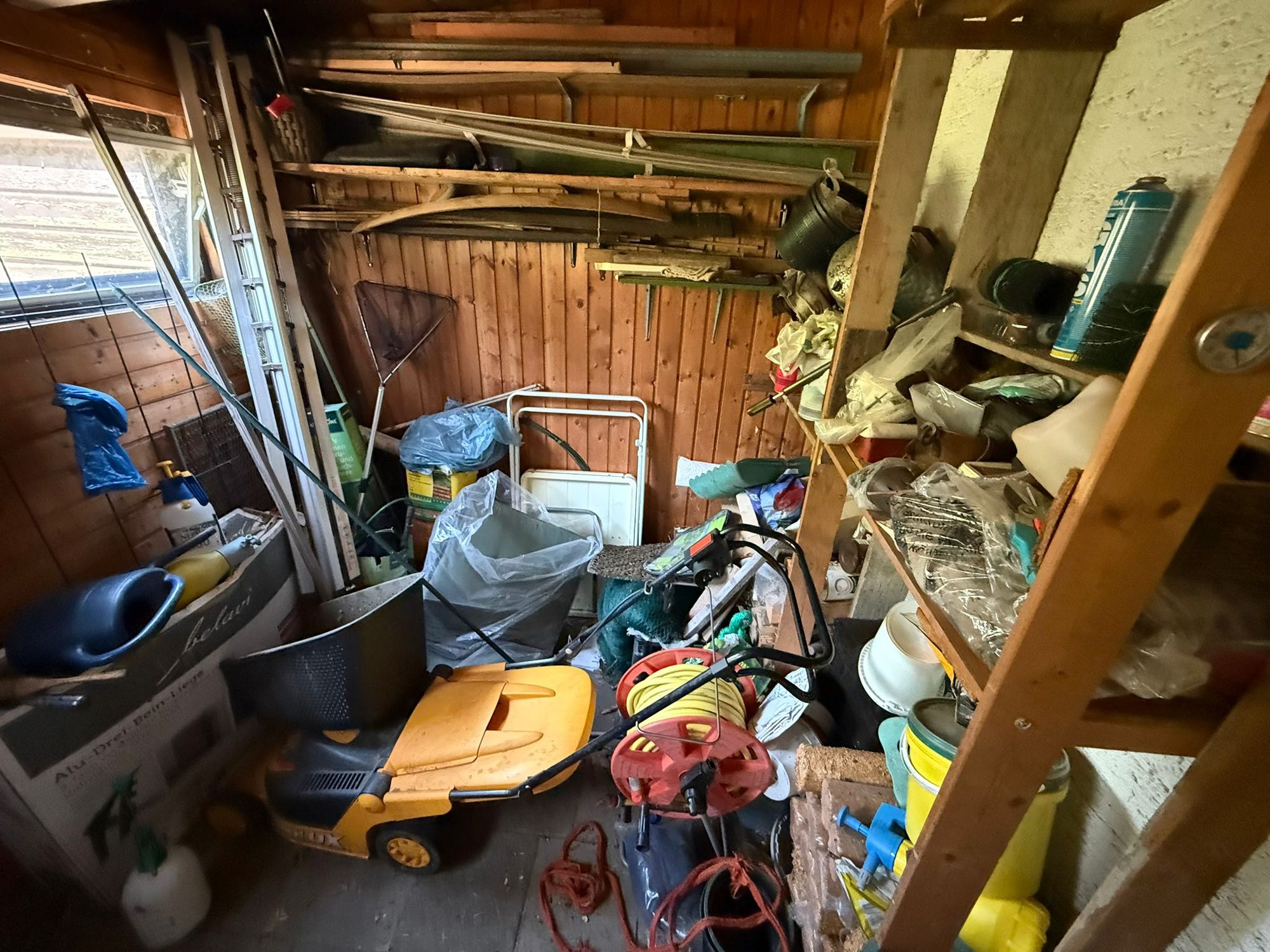 Haus in Düsseldorf-Wersten vor der Entrümpelung (Bild 17)