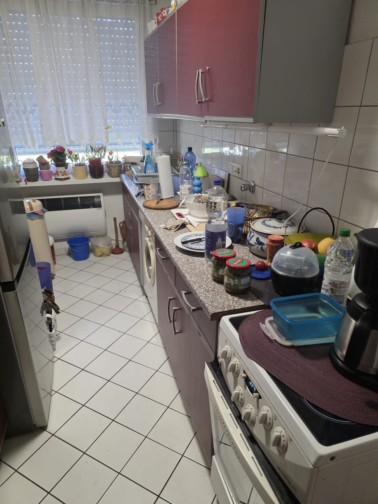 Wohnung in Düsseldorf-Flehe vor der Entrümpelung (Bild 3)
