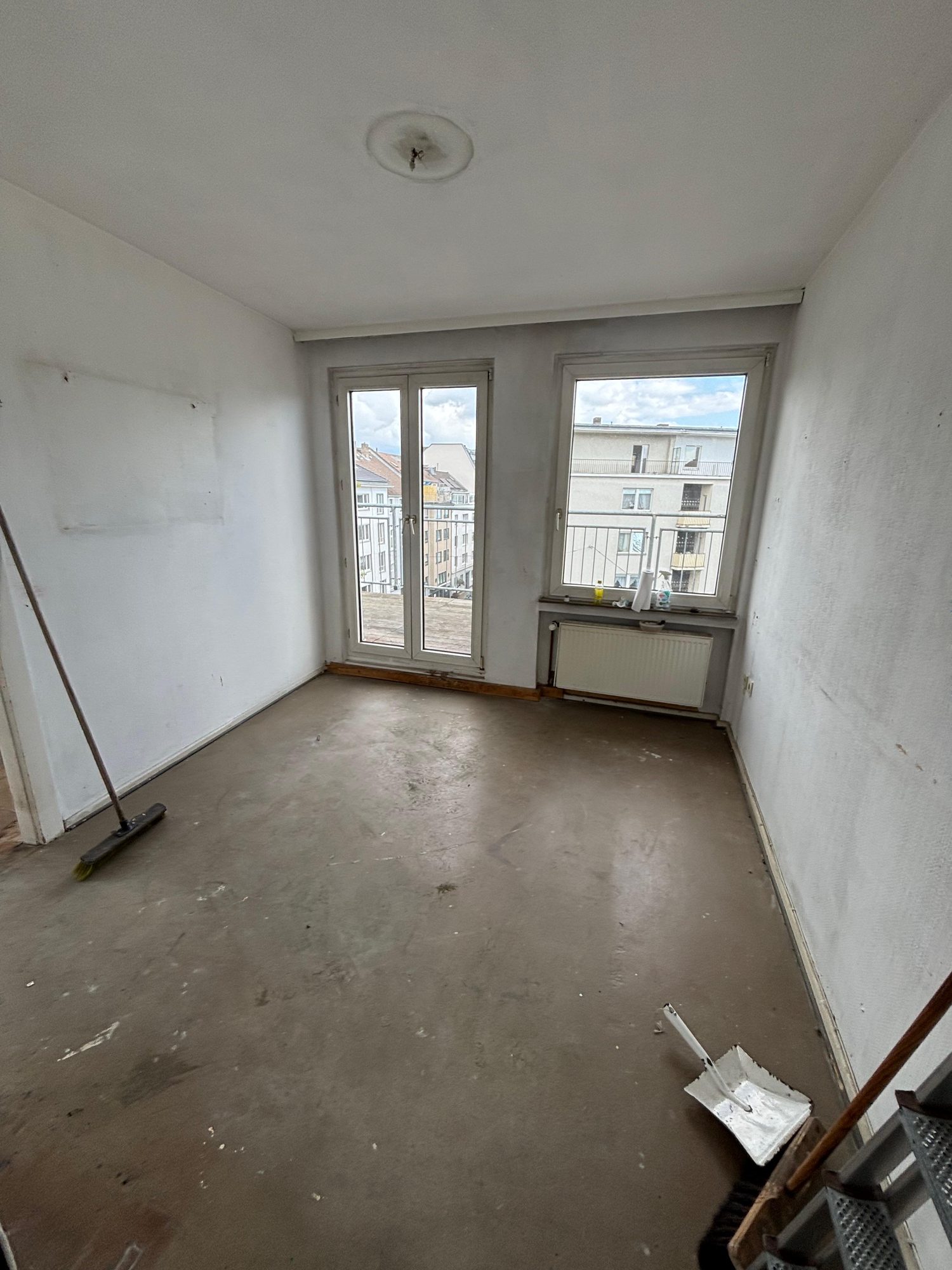 Wohnung in Düsseldorf-Pempelfort nach der Entrümpelung, besenrein übergeben (Bild 6)