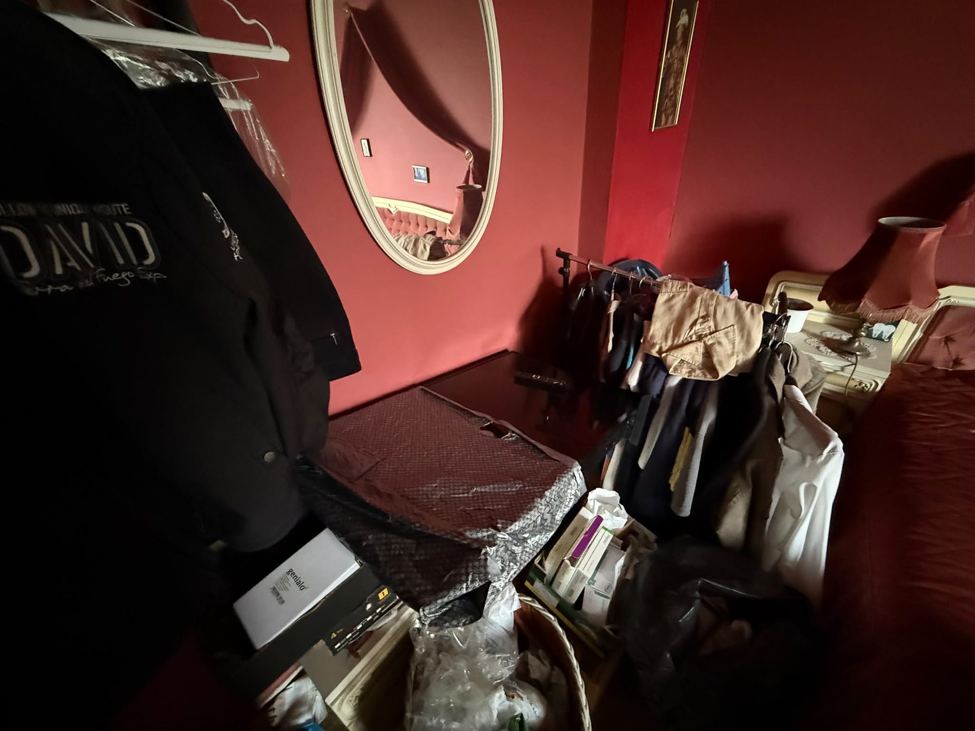 Wohnung in Düsseldorf-Pempelfort vor der Entrümpelung (Bild 3)