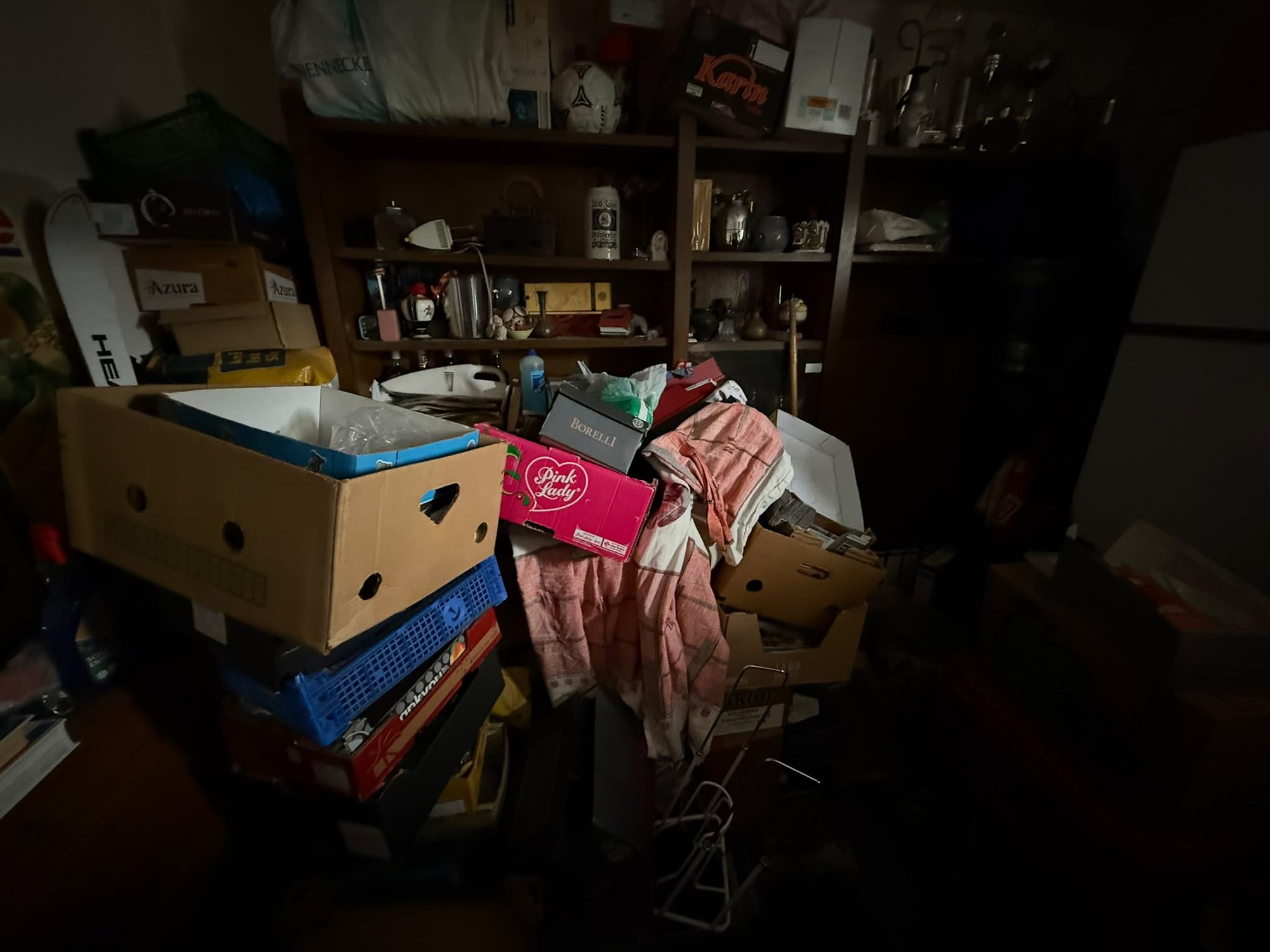 Wohnung in Düsseldorf-Pempelfort vor der Entrümpelung (Bild 6)