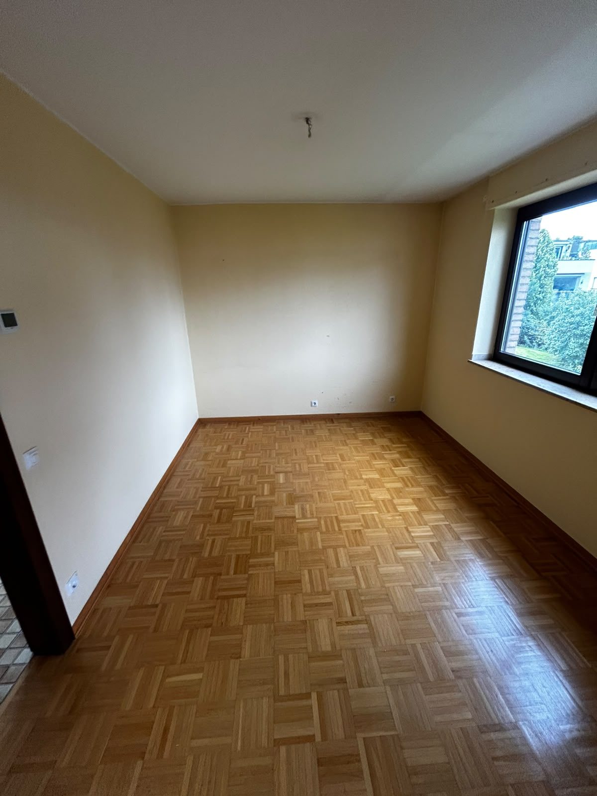 Wohnung in Duisburg nach der Entrümpelung, besenrein übergeben (Bild 1)