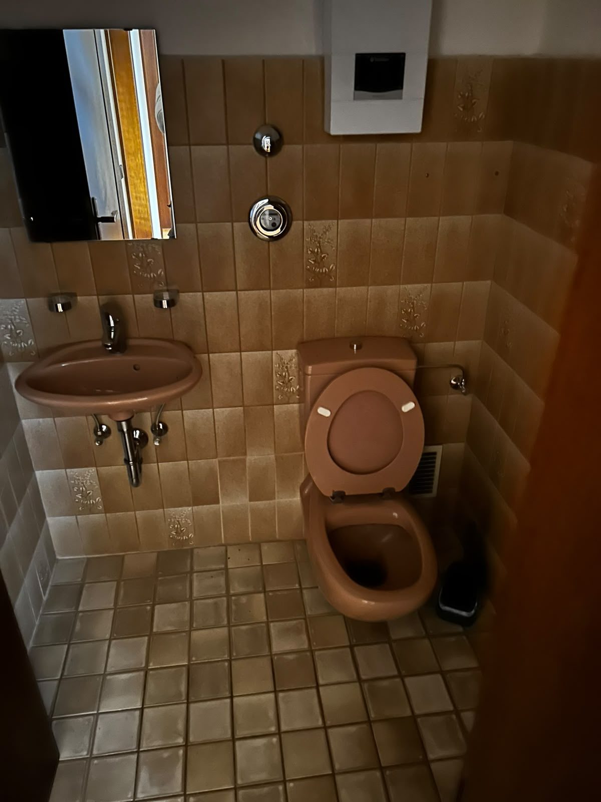 Wohnung in Duisburg nach der Entrümpelung, besenrein übergeben (Bild 4)