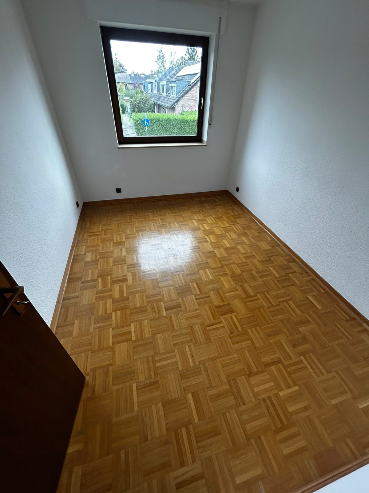 Wohnung in Duisburg nach der Entrümpelung, besenrein übergeben (Bild 9)