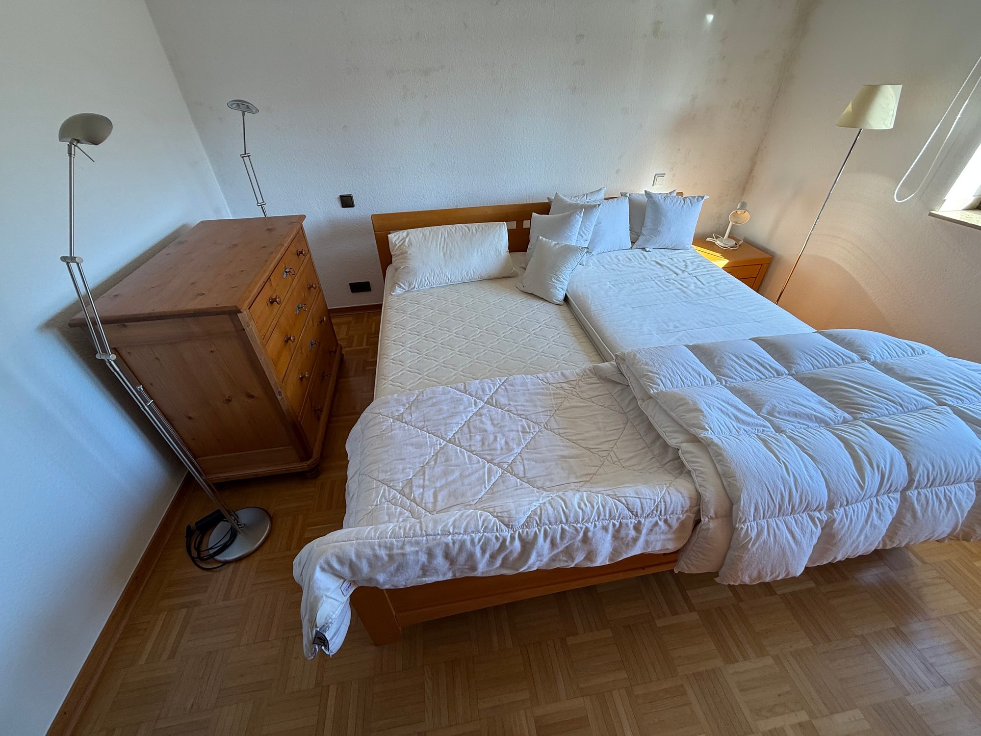 Wohnung in Duisburg vor der Entrümpelung (Bild 12)