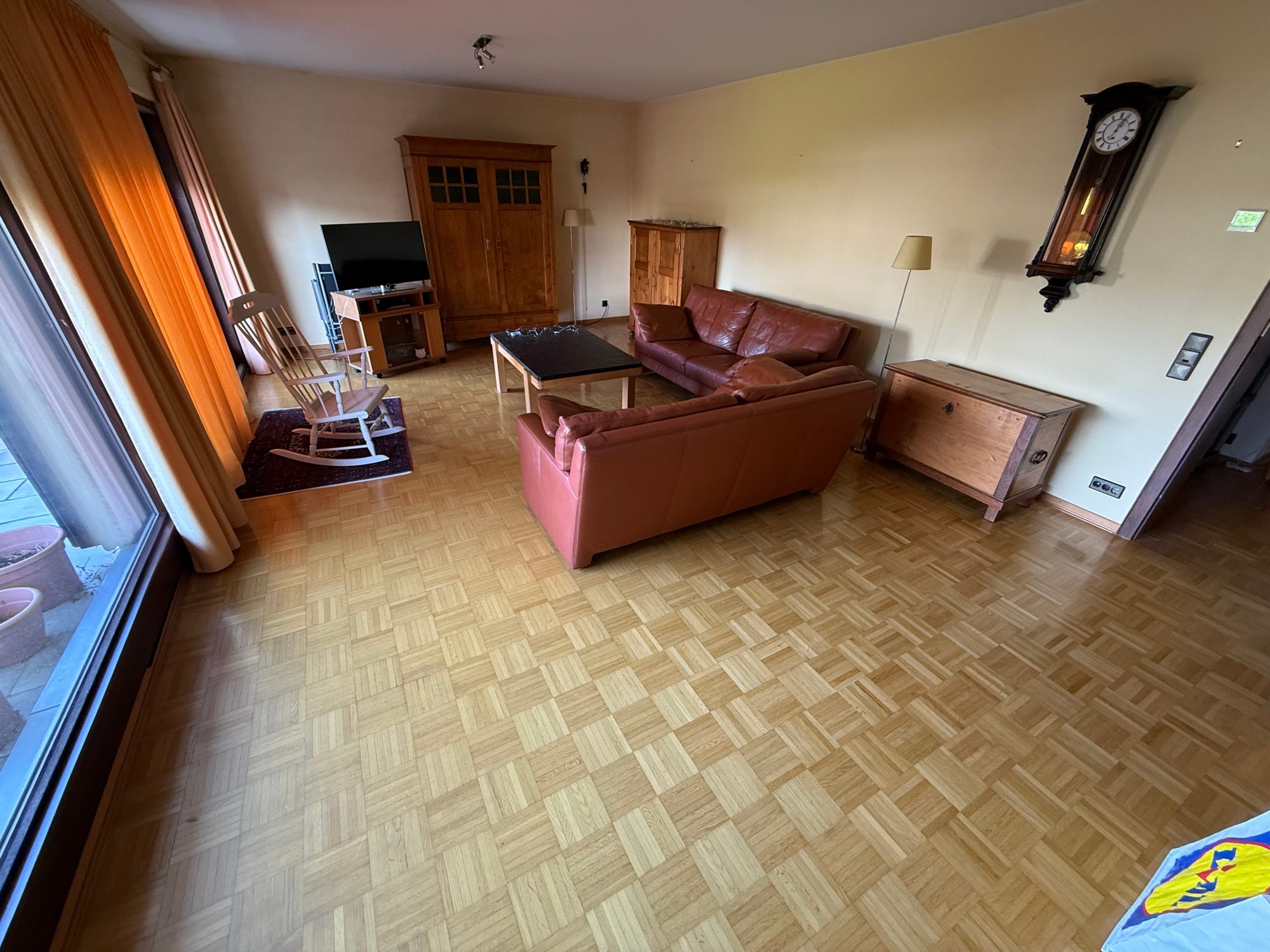 Wohnung in Duisburg vor der Entrümpelung (Bild 6)