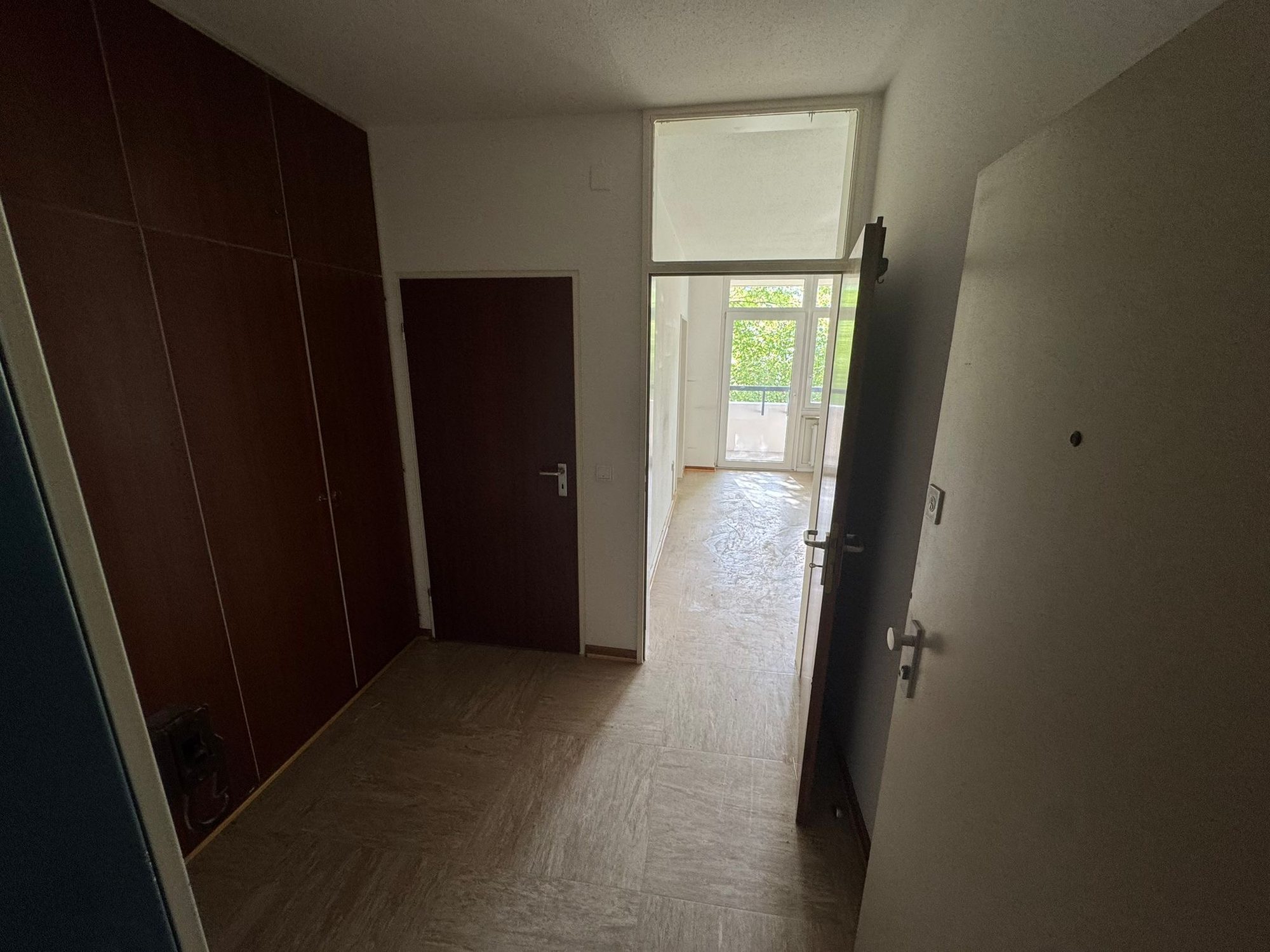 Wohnung in Köln-Kalk nach der Entrümpelung, besenrein übergeben (Bild 2)