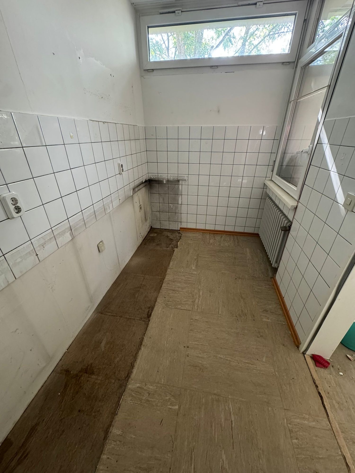 Wohnung in Köln-Kalk nach der Entrümpelung, besenrein übergeben (Bild 6)