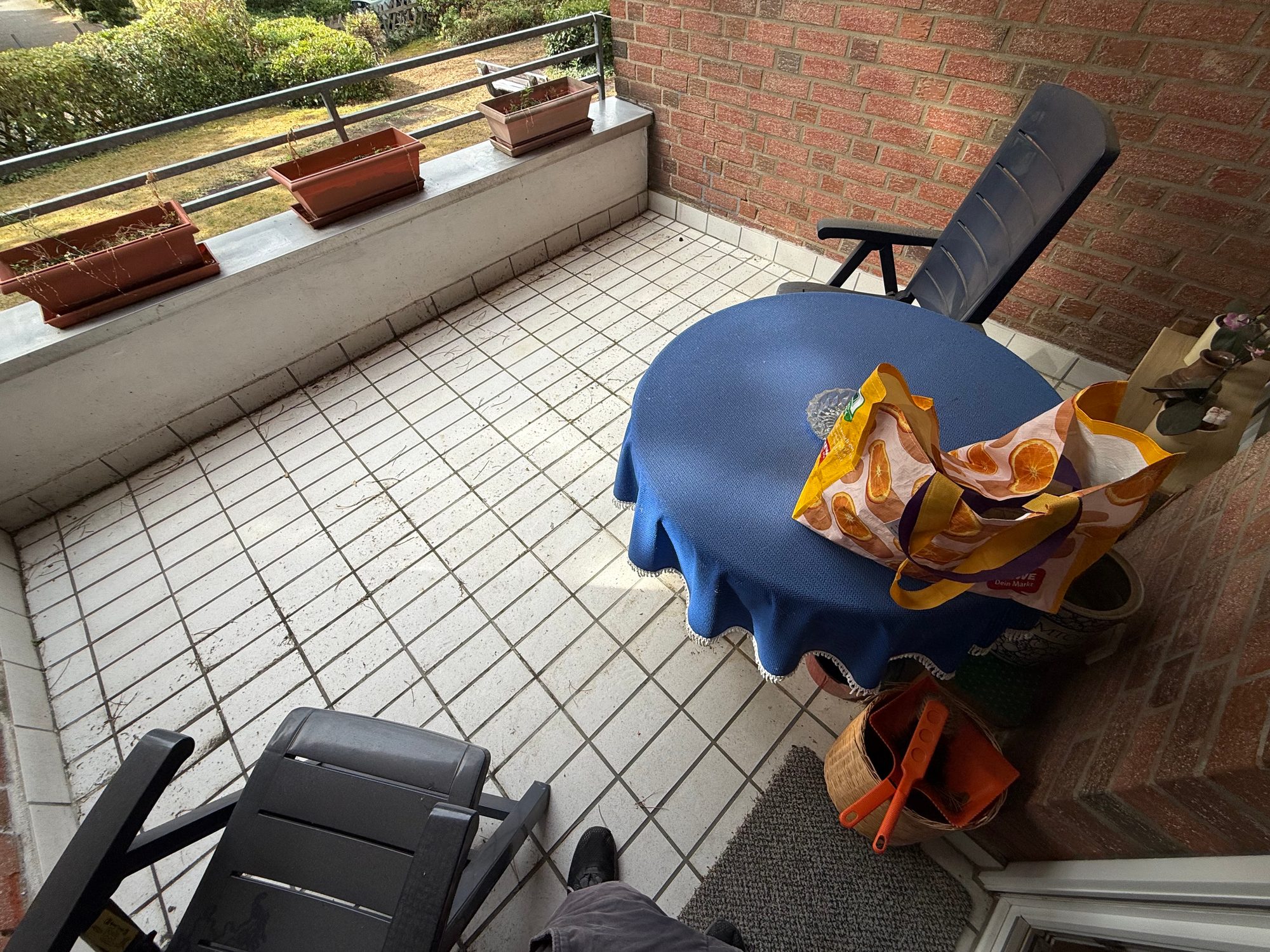Wohnung in Köln-Kalk vor der Entrümpelung (Bild 2)
