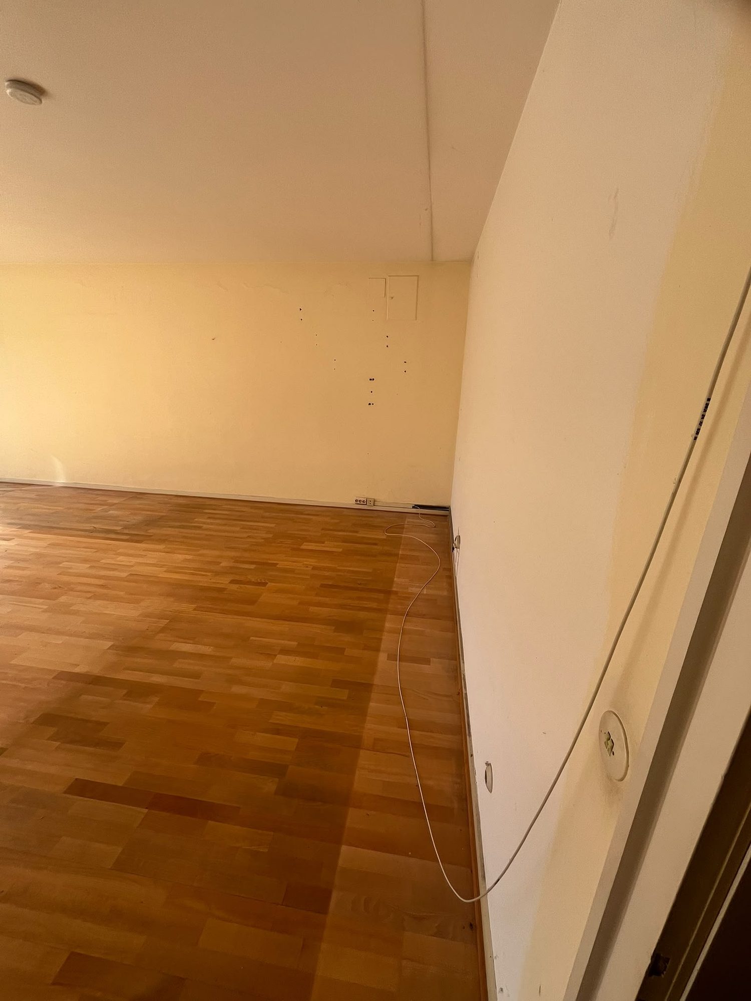 Wohnung in Köln nach der Entrümpelung, besenrein übergeben (Bild 10)