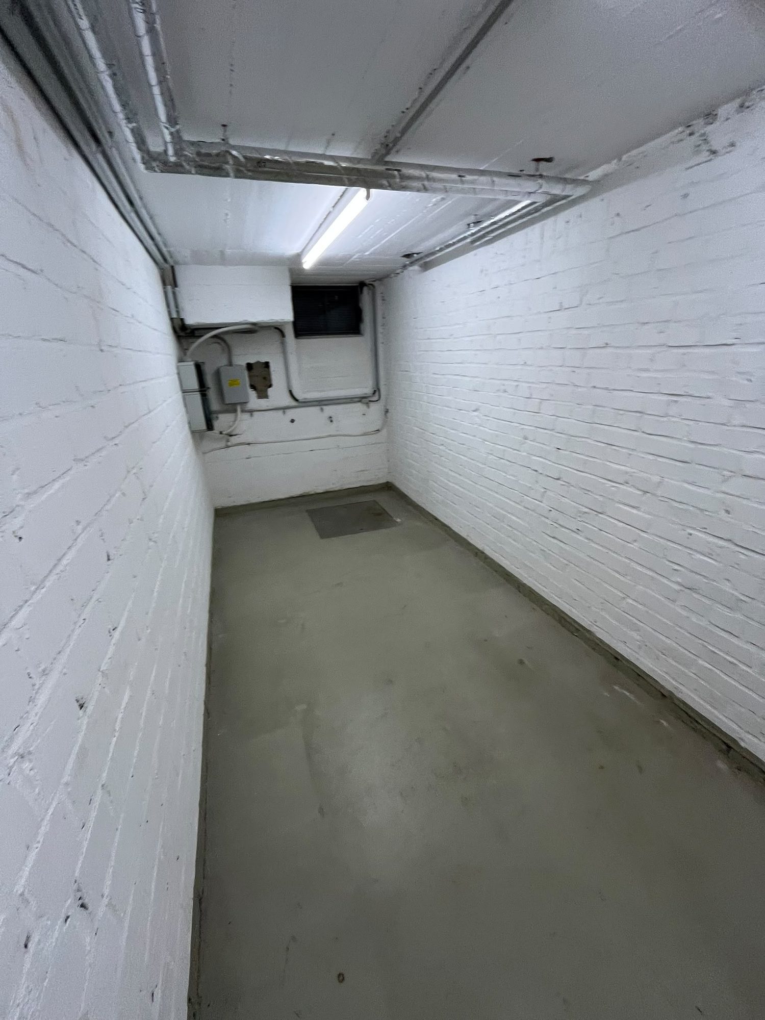 Wohnung in Köln nach der Entrümpelung, besenrein übergeben (Bild 2)