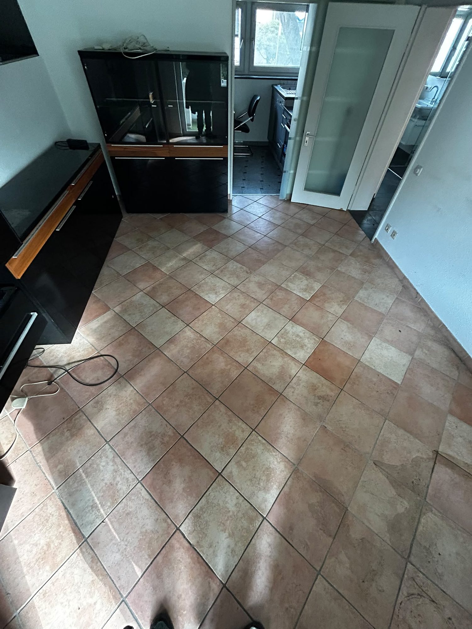 Wohnung in Düsseldorf-Hellerhof nach der Entrümpelung, besenrein übergeben (Bild 5)