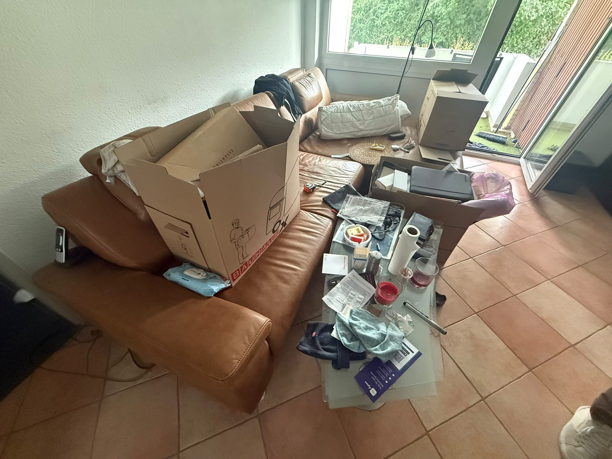 Wohnung in Düsseldorf-Hellerhof vor der Entrümpelung (Bild 3)