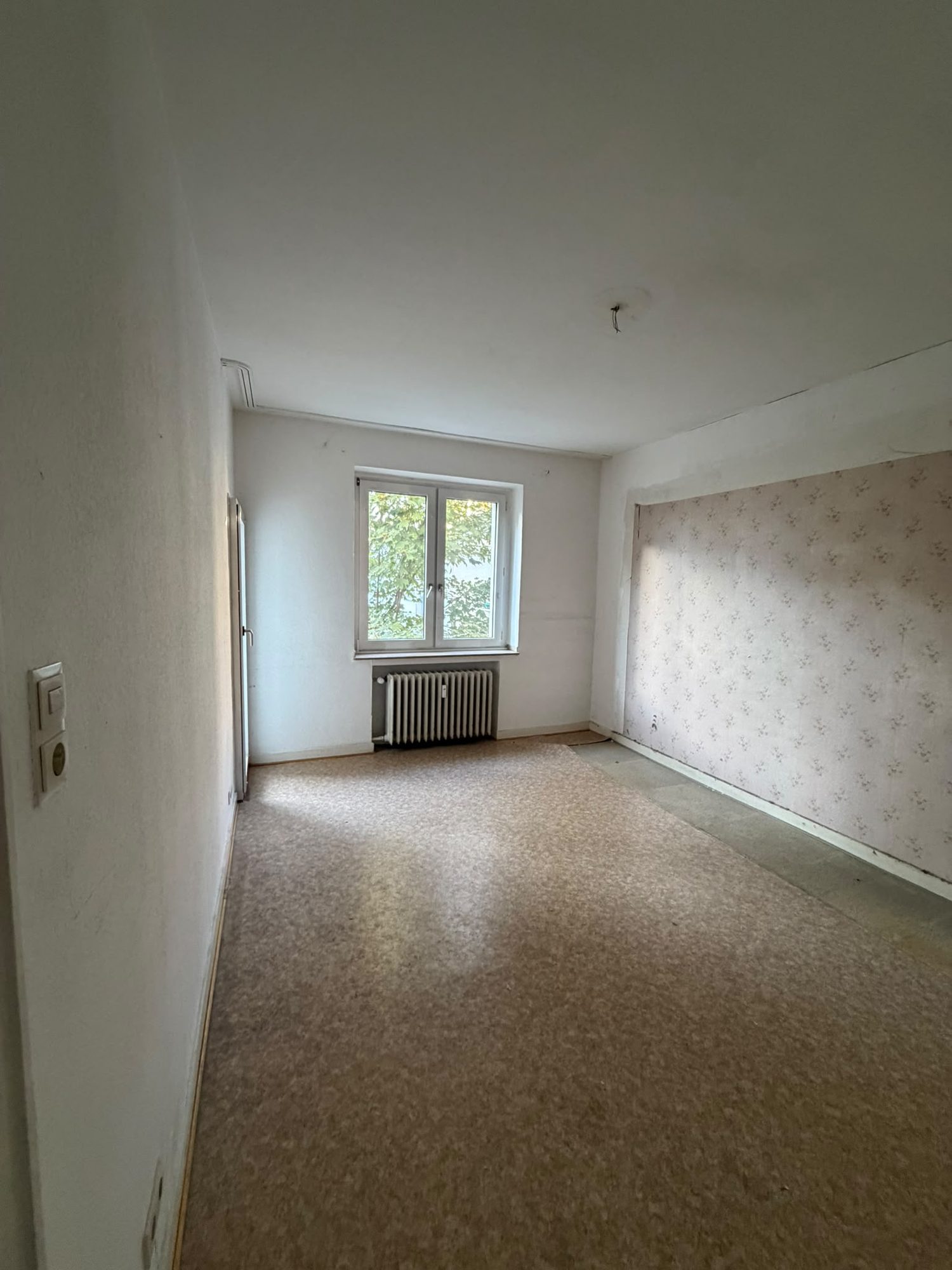 Wohnung in Düsseldorf-Kalkum nach der Entrümpelung, besenrein übergeben (Bild 5)