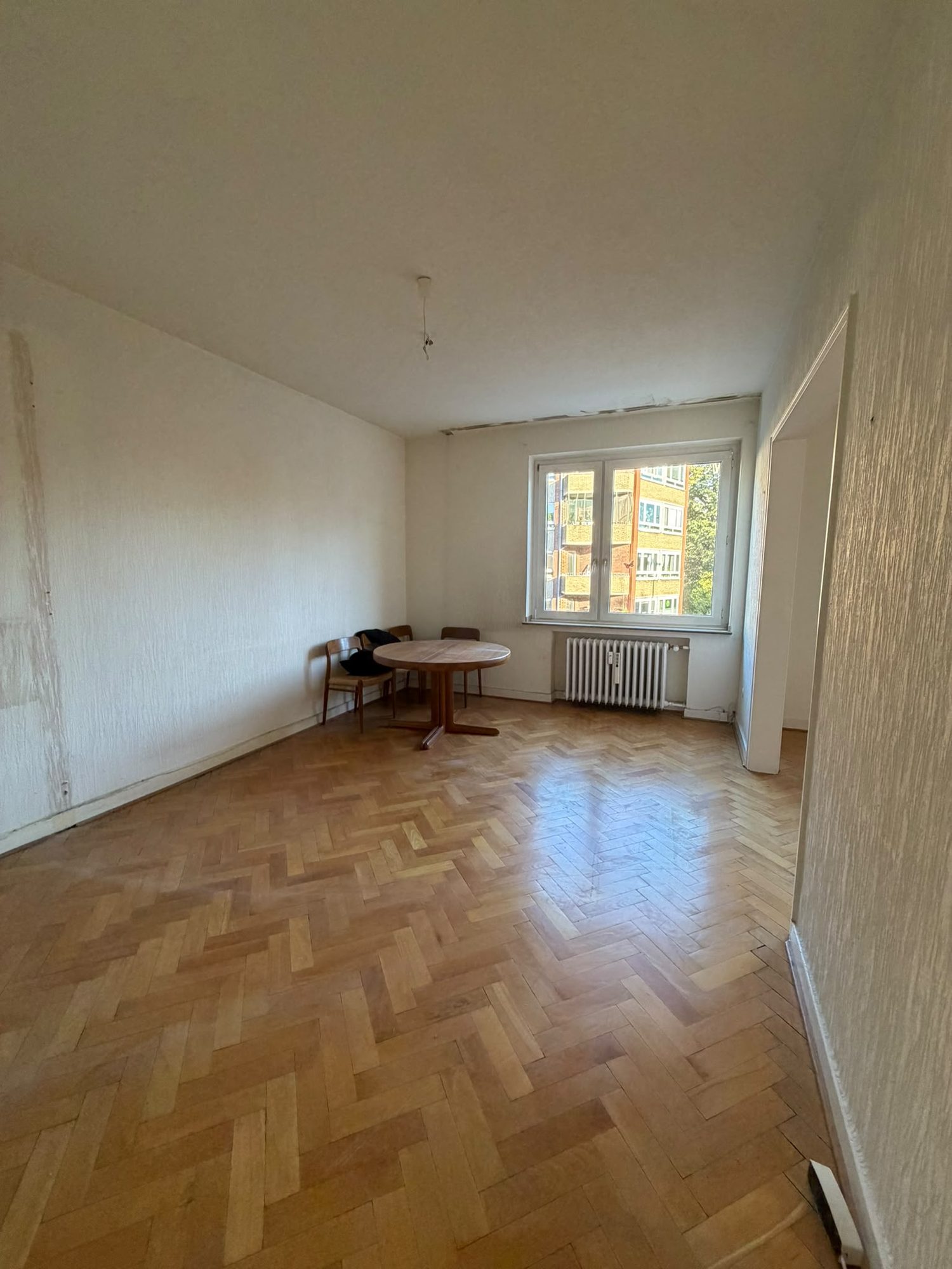 Wohnung in Düsseldorf-Kalkum nach der Entrümpelung, besenrein übergeben (Bild 9)
