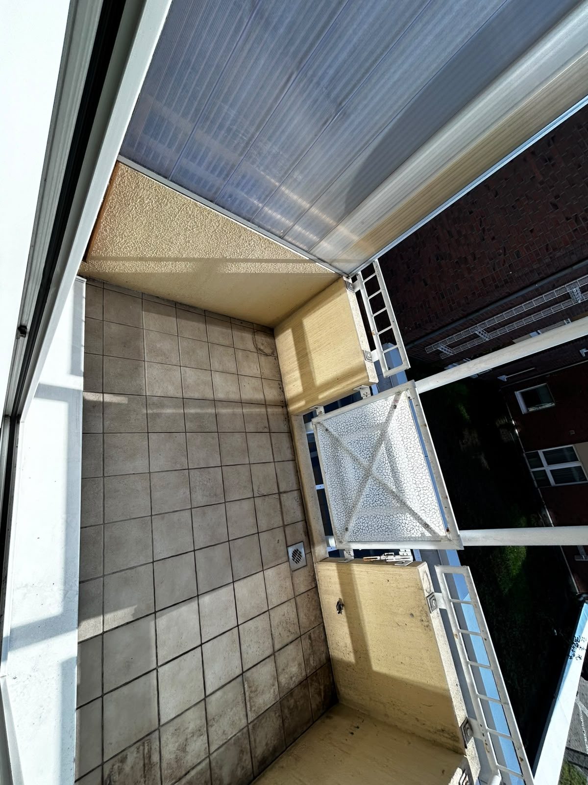 Wohnung in Düsseldorf-Rath nach der Entrümpelung, besenrein übergeben (Bild 13)