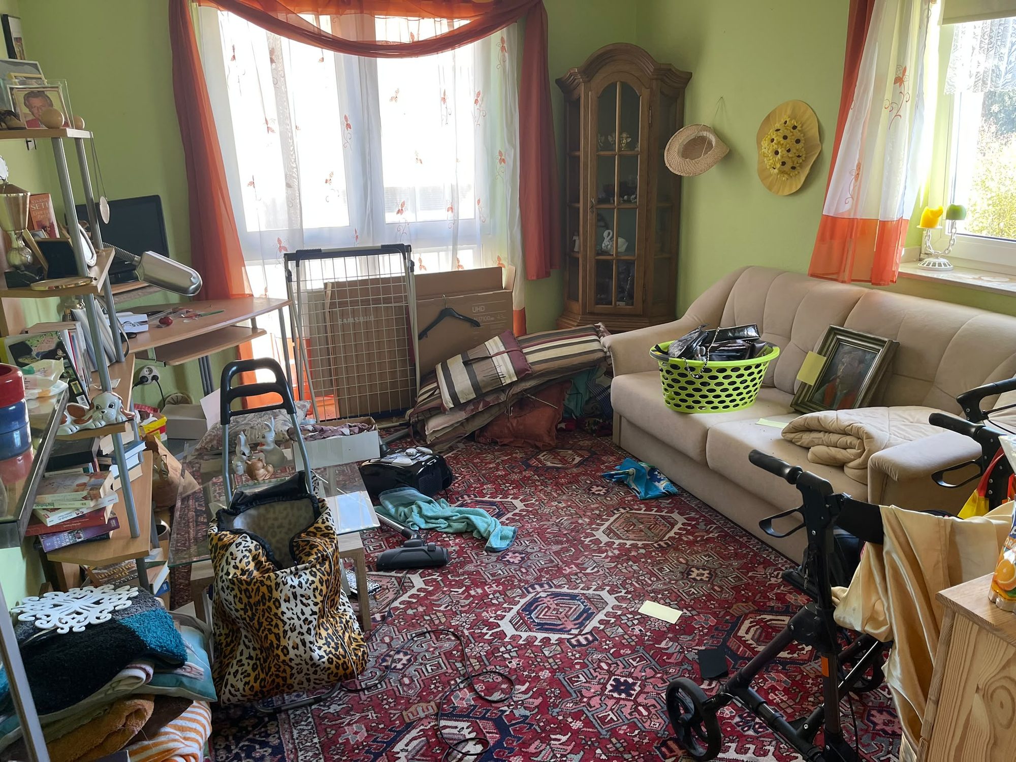 Wohnung in Düsseldorf-Rath vor der Entrümpelung (Bild 5)