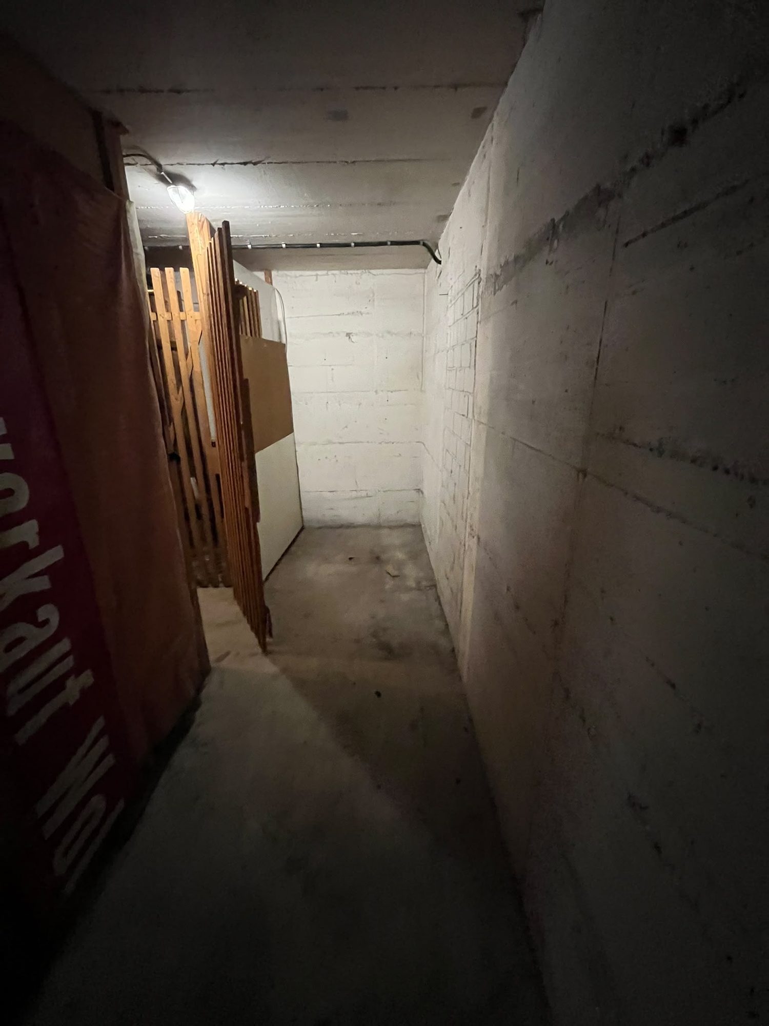 Wohnung in Köln nach der Entrümpelung, besenrein übergeben (Bild 5)