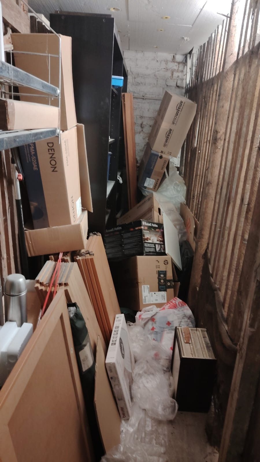 Wohnung in Köln vor der Entrümpelung (Bild 1)
