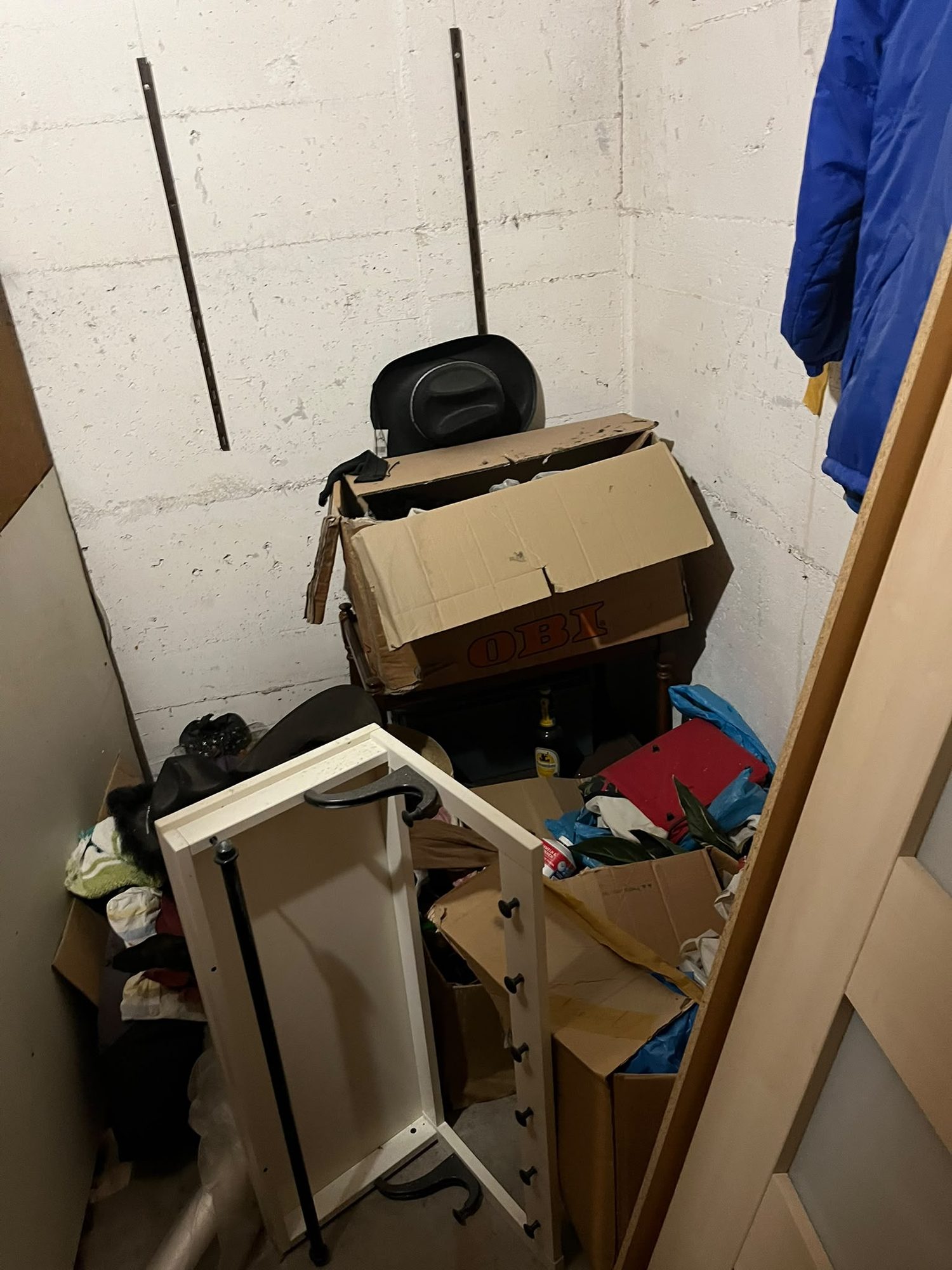 Wohnung in Köln vor der Entrümpelung (Bild 2)