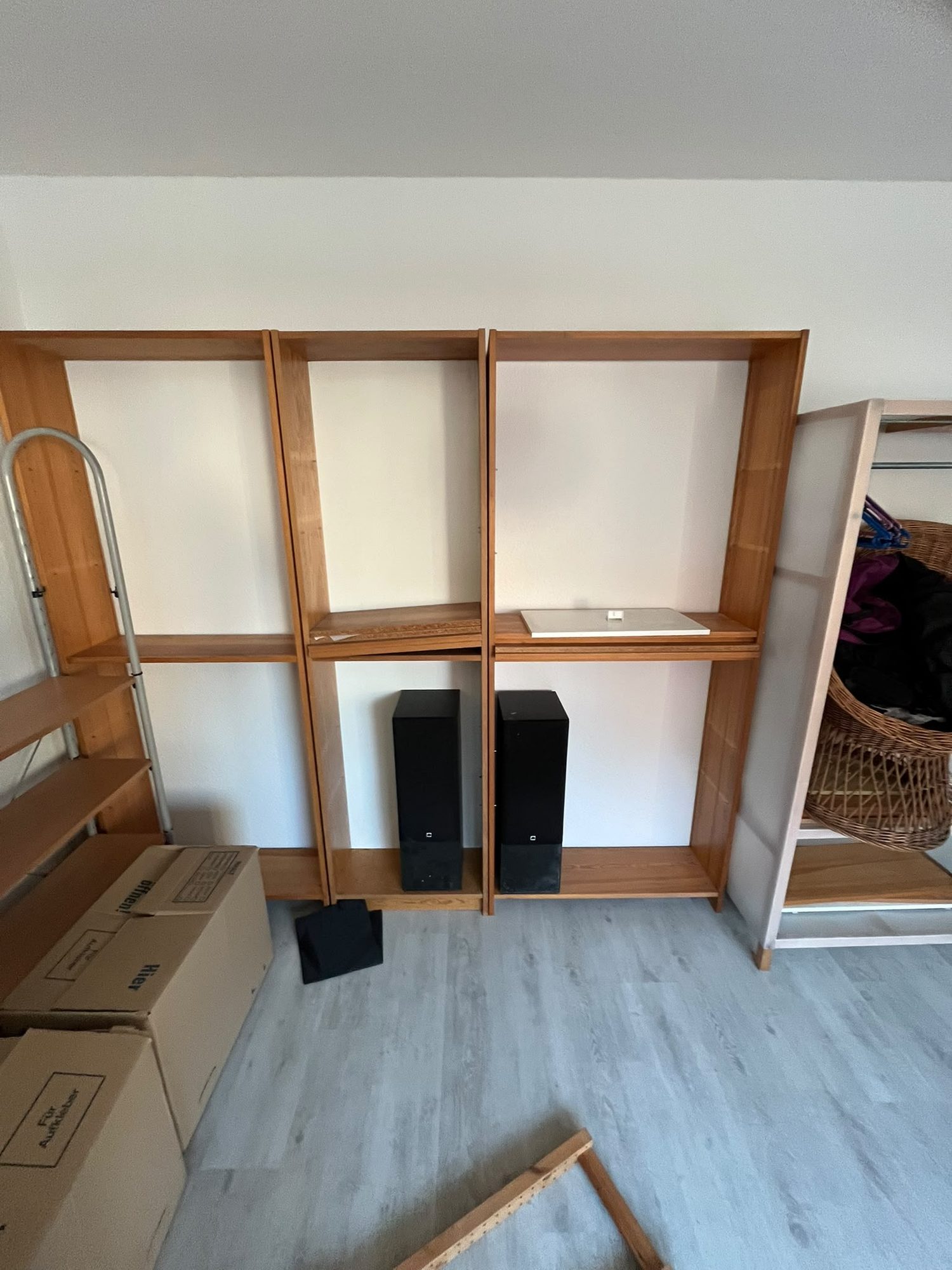 Wohnung in Köln vor der Entrümpelung (Bild 3)