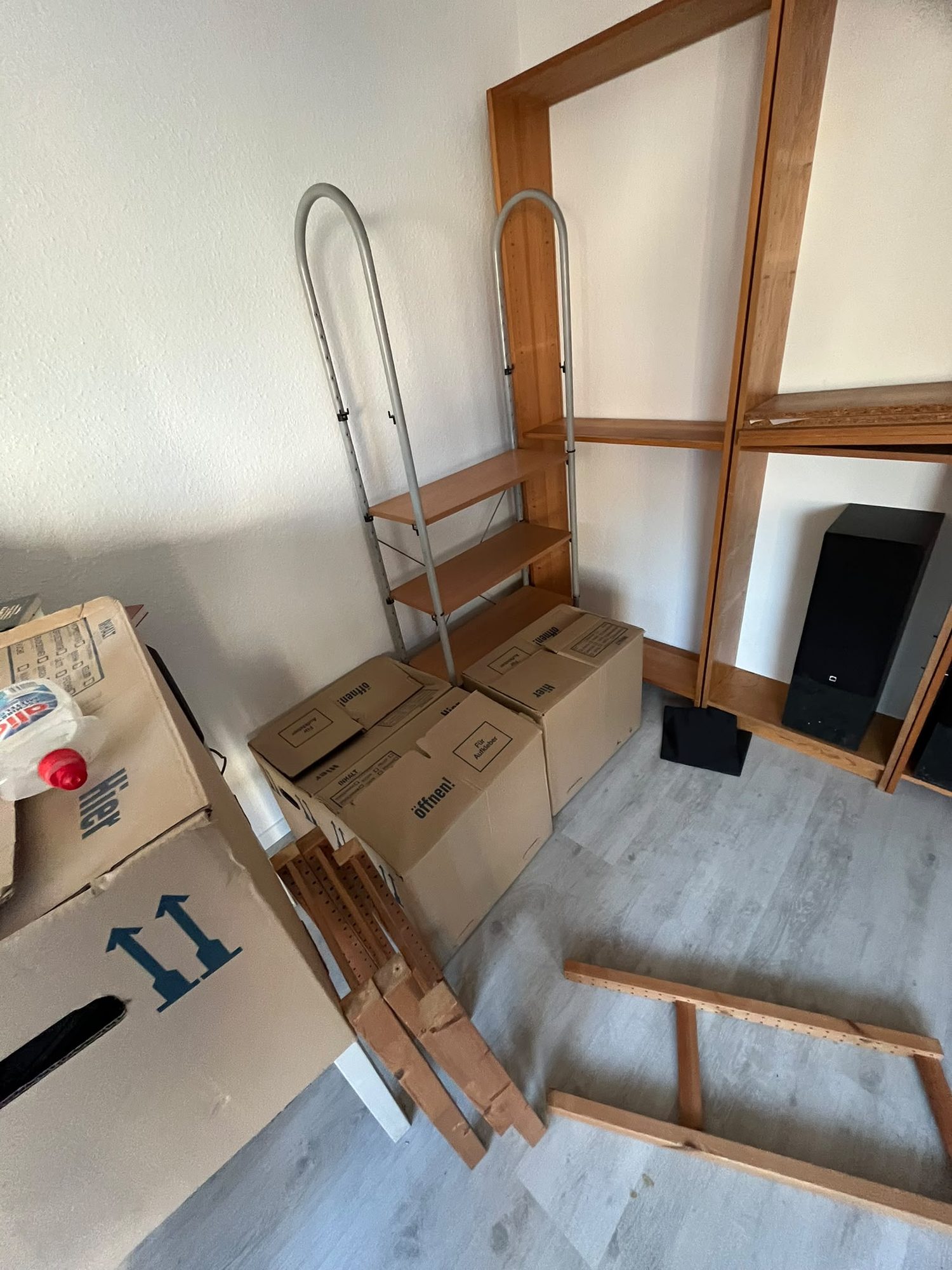 Wohnung in Köln vor der Entrümpelung (Bild 5)