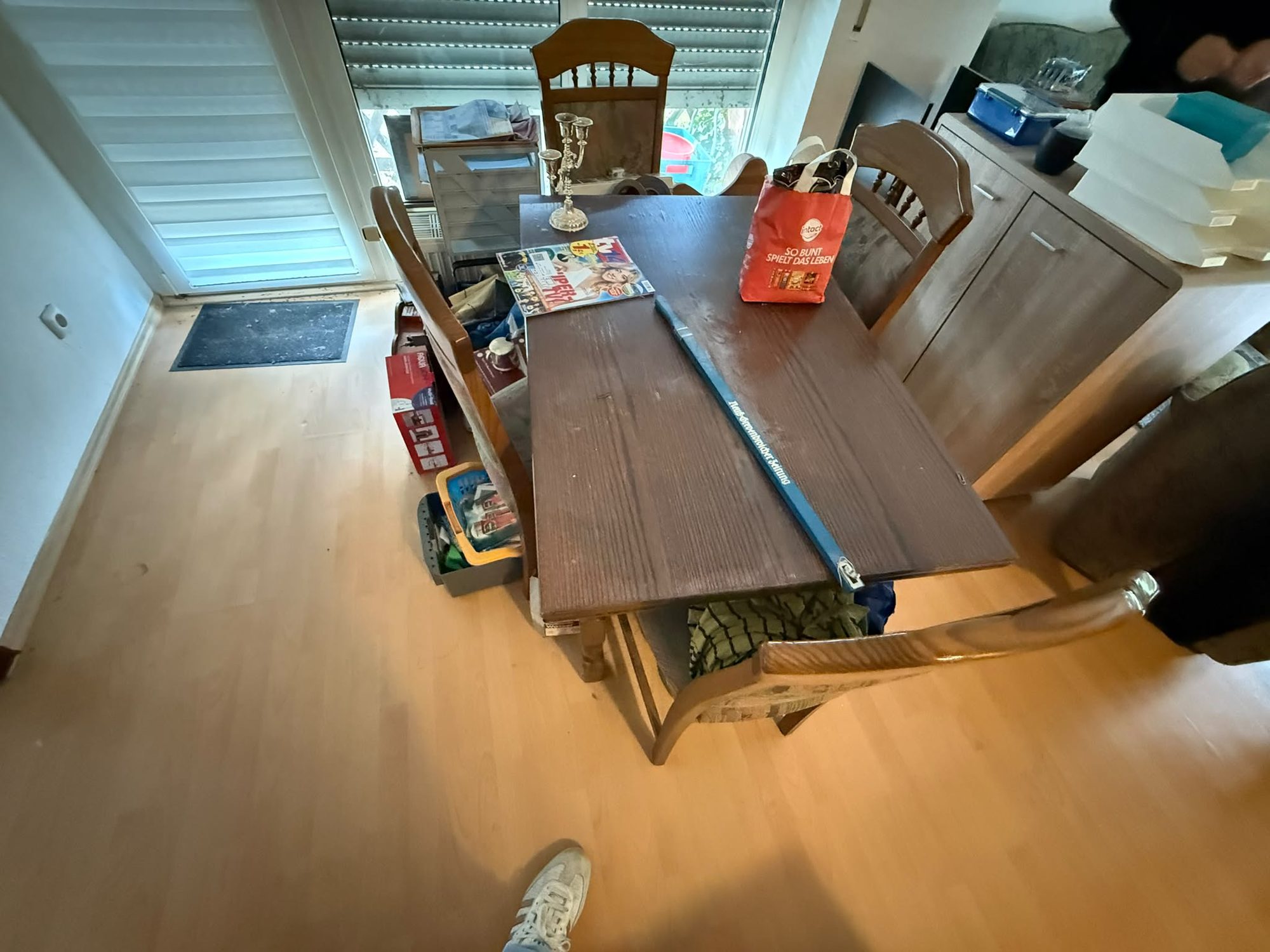 Wohnung in Neuss-Reuschenberg vor der Entrümpelung (Bild 3)