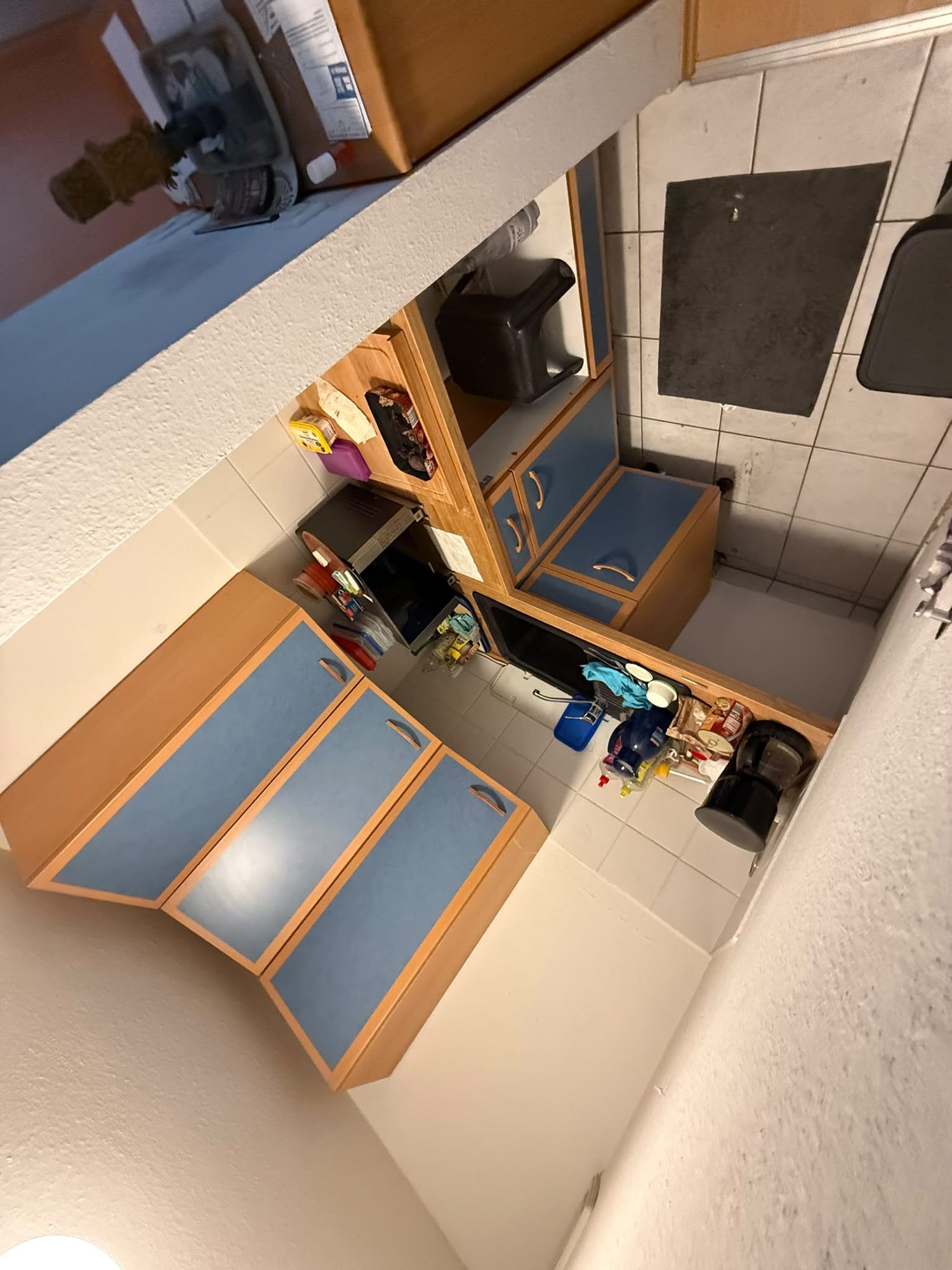Wohnung in Neuss-Reuschenberg vor der Entrümpelung (Bild 4)